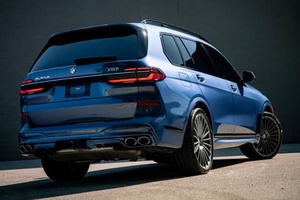 SUV de luxe de grande taille, performance optimale, moteur puissant, intérieur haut de gamme et capacité AWD avancée, modèle 2023 - Product Image 5