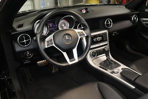 Mercedes-Benz SLC250 2014 Usado, 1 Dueño, 26,500 Millas, Paquete Premium 1, Propiedad de Arizona - Product Image 4