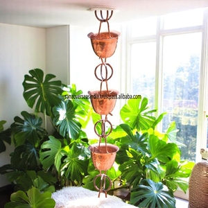 Élégantes chaînes de pluie en cuivre martelé de qualité supérieure substitut de gouttière fonctionnel et décoratif pour jardin ou patio au prix de gros - Product Image 2