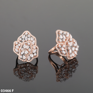 Bague de fiançailles pour femme avec diamants floraux cultivés en laboratoire 2.20 ct G-H/VS1 or rose 14 carats 18 carats - Product Image 5