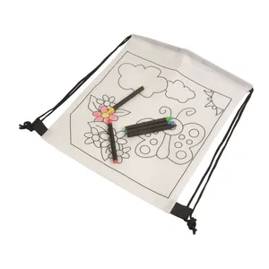 Ensemble de crayons de cire avec mini sac à dos TNT pour cadeaux promotionnels - Product Image 4