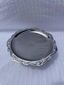 Durable Metal Cake Stand with Luxurious Finish, Perfect Choice for Event Planners, <b>Bakers</b>, and Home Entertaining - Product Image 2