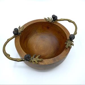 Tazón de madera para uso en restaurantes, tazón profundo de madera para comida, con mango de hoja de latón, hecho a mano - Product Image 4