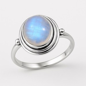 Anillo de piedra lunar bohemio delicado hecho a mano, Plata de ley, estilo Vintage, piedra natal blanca de junio, joyería tratada térmicamente de Coral Natural - Product Image 3