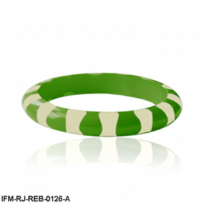 Brazalete de Resina Hecho a Mano con Rayas Verdes y Blancas, Brazalete de Resina con Patrón Atrevido para Mujer, Perfecto para Uso Diario - Product Image 4