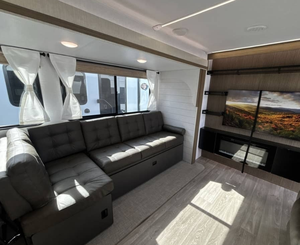Modèle moderne d'occasion 2025 Forest River Salem 27RK RV Camper disponible - Product Image 5