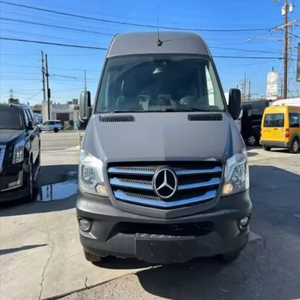 Venta Especial de Mercedes-Benz Sprinter V6 AWD 2022 Usada, Conversión para Campamento Fuera de la Red, Compatible con OEM - Product Image 1