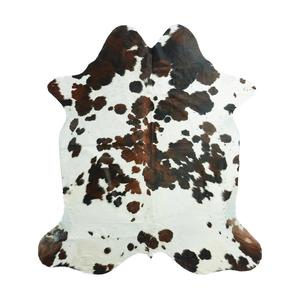 พรมหนังวัวแท้ 100% หนังวัวแท้แบบตะวันตก ขนยาว สั่งทำขนาดได้ แฟชั่นทันสมัย ผลิตในอินเดีย สำหรับทำกระเป๋าและกระเป๋าเดินทาง - Product Image 2