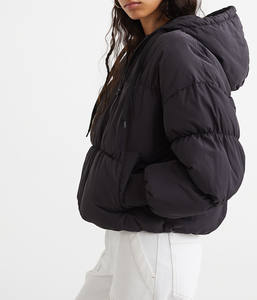 เสื้อพัฟเฟอร์ผู้หญิงแบบครอป ราคาถูก คุณภาพสูง เสื้อแจ็คเก็ตขนเป็ด 100% โพลีเอสเตอร์ เสื้อพัฟเฟอร์ผู้หญิงน้ำหนักเบา - Product Image 2