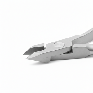 Coupe-cuticules de qualité supérieure en acier inoxydable |   Coupe-ongles professionnel pour manucure et pédicure - Product Image 3