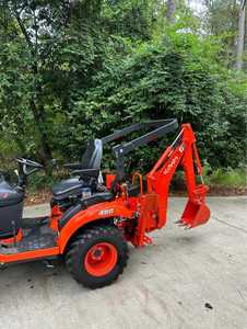 Tracteur compact Kubota BX23S avec chargeur frontal et pelle hydraulique, machine agricole pour la construction et l'agriculture, fourni directement par l'usine - Product Image 3