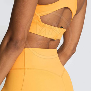 Servicio OEM Conjunto de yoga ligero de alta calidad para mujer Tela cómoda Cintura elástica Patrón sólido más vendido Yoga de 2 piezas - Product Image 6