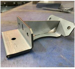 Usinage et estampage CNC de haute qualité Pièces en tôle à prix compétitif Pièces et composants façonnés Fabrication de qualité supérieure - Product Image 5