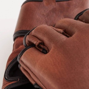 2025 Color sólido Buena calidad Nuevo estilo Producto 4 OZ Guantes MMA para hombres y mujeres Guantes de entrenamiento MMA - Product Image 2