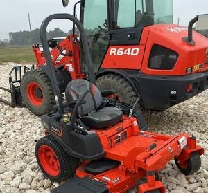 Tondeuse autoportée à rayon de braquage zéro KUBOTA ZD1211 2025 de haute qualité, performances puissantes, moteur diesel 18-24,8 CV, construction métallique, 40-70 cm - Product Image 1