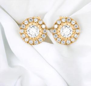 Lujo sostenible 1.00Ct Moissanite Push Back Stud Pendientes en 14K Oro amarillo sólido Venta al por mayor OEM - Product Image 2