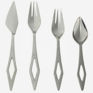 Ensemble de vaisselle de style sud-est asiatique vaisselle ensemble de cuillère et fourchette à long manche rond plaqué or en acier inoxydable - Product Image 2