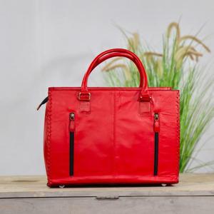 Sac à main vintage en cuir de vachette véritable, avec gravures à la main, motif floral rouge en relief, fermeture éclair, pour femmes - Product Image 2