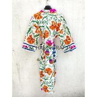 Suzani brodé à la main veste courte indien à la main amis robe amusante Kimono veste Kimono Kantha couette Kimono porter devant côté