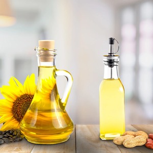 Long Shelf Life Refined Sunflower Cooking Oil Ideal for Global Distribution and Bulk Restaurant Supply - Product Image 1