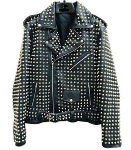 Chaqueta de cuero negro con tachuelas completas Chaqueta de cuero con tachuelas estilo punk personalizada - Product Image 1
