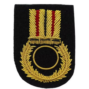 Badges brodés sur mesure, badges faits à la main, badges brodés, patchs brodés à la main, matériel de broderie - Product Image 2