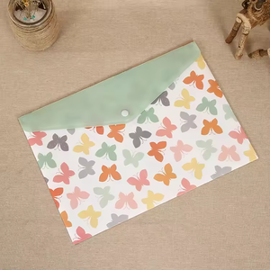 Cajas de Regalo Rectangulares de Papel de Arte de Alta Gama con Cierre Magnético, Juego de Cajas para Manualidades con Diseño de Corazón Multicolor - Product Image 2