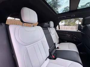 Range Rover Sport P400 d'occasion en excellent état 2025 - Product Image 5