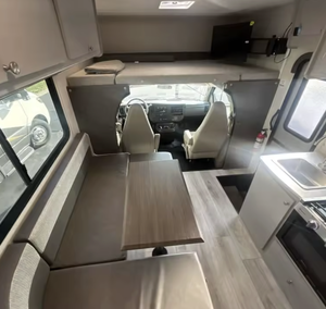 Caravanes de voyage d'occasion 2025 Coachmen Freelander SS 21QS-SC - Product Image 4