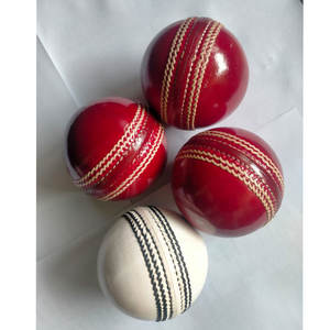 Balle de cricket de qualité supérieure Personnaliser la taille logo Matériel et couleurs Fabriqué au Pakistan - Product Image 6