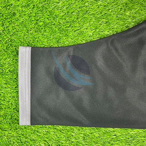 Maillot de hockey sur glace professionnel personnalisé sublimé avec tissu évacuant l'humidité léger et durable pour les équipes de jeunes et d'adultes - Product Image 5