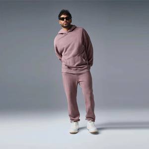 Sweat à capuche à la mode pour hommes-Sweat à capuche élégant et confortable pour une tenue décontractée, avec une poche kangourou avant - Product Image 1