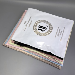 Sacs d'expédition personnalisés imperméables pour vêtements, sacs express pour entreprises de vêtements, sacs d'emballage écologiques pour envois postaux - Product Image 1