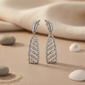 Elegantes Pendientes de Plata 925 con Diamantes para Mujer, Accesorio de Joyería de Moda - Product Image 2