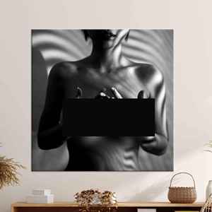 Impression sur toile de femme érotique élégante - Décoration murale moderne et mature, toile enveloppée - Product Image 1