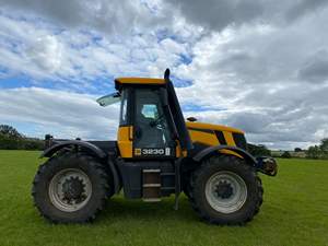 รถแทรกเตอร์ JCBb Fastrac 3230 ปี 2007 สำหรับขาย - Product Image 2