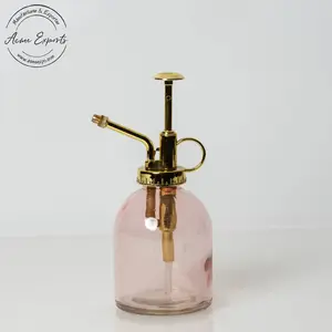 Botol Mister tanaman kaca merah muda tinggi kualitas mewah dengan nosel kuningan digunakan untuk alat berkebun dalam ruangan penyiraman tanaman sukulen.