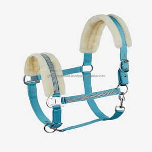 Fourrure polaire personnalisée de qualité supérieure rembourré confortable Nylon Horse Halter en 3 couleurs vibrantes et tailles personnalisées matériel nickel - Product Image 1