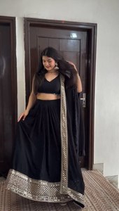 Vente en gros de haute qualité Heavy Art Silk Lehenga Choli Nouveaux designs de fête avec broderie pour les fêtes indiennes et pakistanaises - Product Image 4
