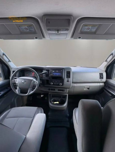 Fourgon utilitaire grand format 1N6BF0KM8KN804007 2019, propulsion arrière, moteur V8 5.6L, 375 ch, couple de 522 Nm, vitesse maximale 160 km/h - Product Image 2