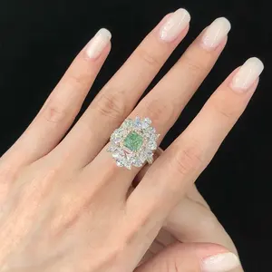Bague et pendentif en or 18 carats avec diamant vert de laboratoire taille coussin 2 carats, certifié IGI, plaqué rhodium, pour mariage et fiançailles, vente en gros - Product Image 1