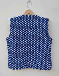 เสื้อกั๊กผ้าฝ้ายพิมพ์ลายบล็อกทำมือจากเมืองจาปุรสำหรับผู้หญิง เสื้อแจ็คเก็ตผ้าฝ้ายแห้งเร็ว เสื้อโค้ทสำหรับฤดูร้อนและฤดูใบไม้ร่วง - Product Image 2