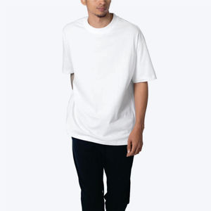 Camisetas de algodón blanco de Venta caliente: ajuste relajado con bolsillo frontal, 100% algodón, estilo de hombro caído, hecho en Pakistán - Product Image 4