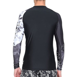 2024 Camisa de compresión impresa con logotipo personalizado UV en blanco MMA rash guard sublimado BJJ surf Rash Guards para hombres hechos en Pakistán - Product Image 4