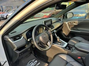 Oferta Especial: Toyota RAV4 Híbrido XSE Usado - ¡Listo para Enviar! - Product Image 2