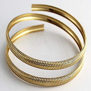 1940 Italy Green Floral New Year Brown Antiqued Matt Lightweight <b>Gold</b> hammered <b>chunky</b> cuff <b>bracelets</b> craftsmanship Brass Jewelry - Product Image 6