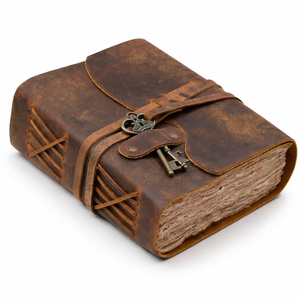 สมุดบันทึกปกหนังเย็บด้วยด้าย 80 แผ่น พร้อมกุญแจล็อคแบบวินเทจ ขอบกระดาษแบบดิบ สำหรับใช้งานระดับมืออาชีพ - Product Image 1