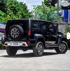 Oferta de la mejor calidad Baic BJ40 2WD 4WD Vehículos todoterreno/Nuevo Beijing BJ40 Plus SUV Combustible Gasolina Coches Automático 2,0 T - Product Image 2