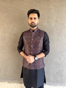 Meilleure qualité présentant un ensemble Kurta moderne avec veste Portez votre style avec un pyjama Kurta classique avec un chiffre de tissage en viscose brillant - Product Image 5