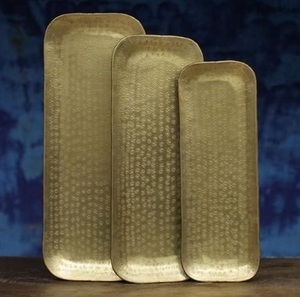 Plateau en métal en laiton et aluminium pour la décoration et l'usage domestique Plateau de service au chocolat en métal de l'exportateur indien - Product Image 4